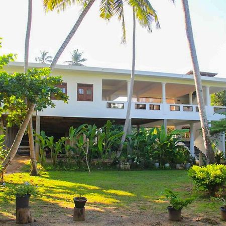 Hotel Indigo Unawatuna Buitenkant foto