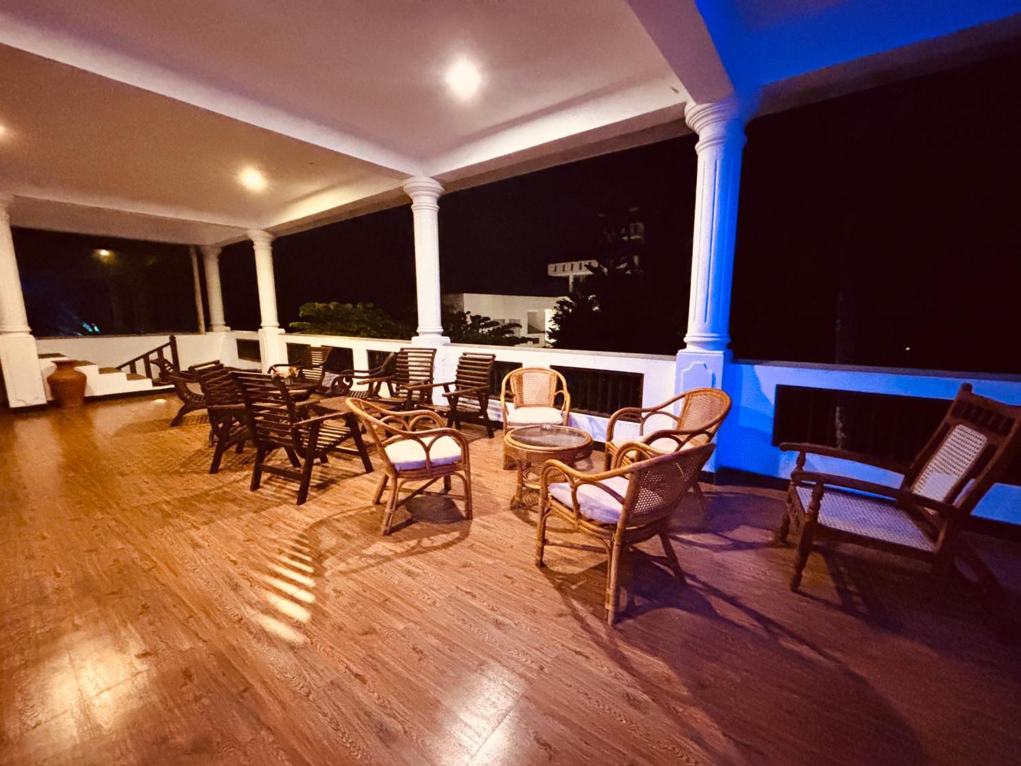 Hotel Indigo Unawatuna Buitenkant foto