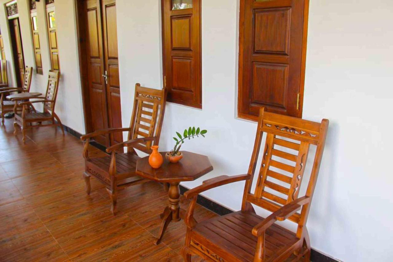 Hotel Indigo Unawatuna Buitenkant foto