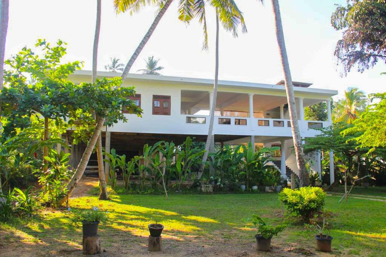 Hotel Indigo Unawatuna Buitenkant foto