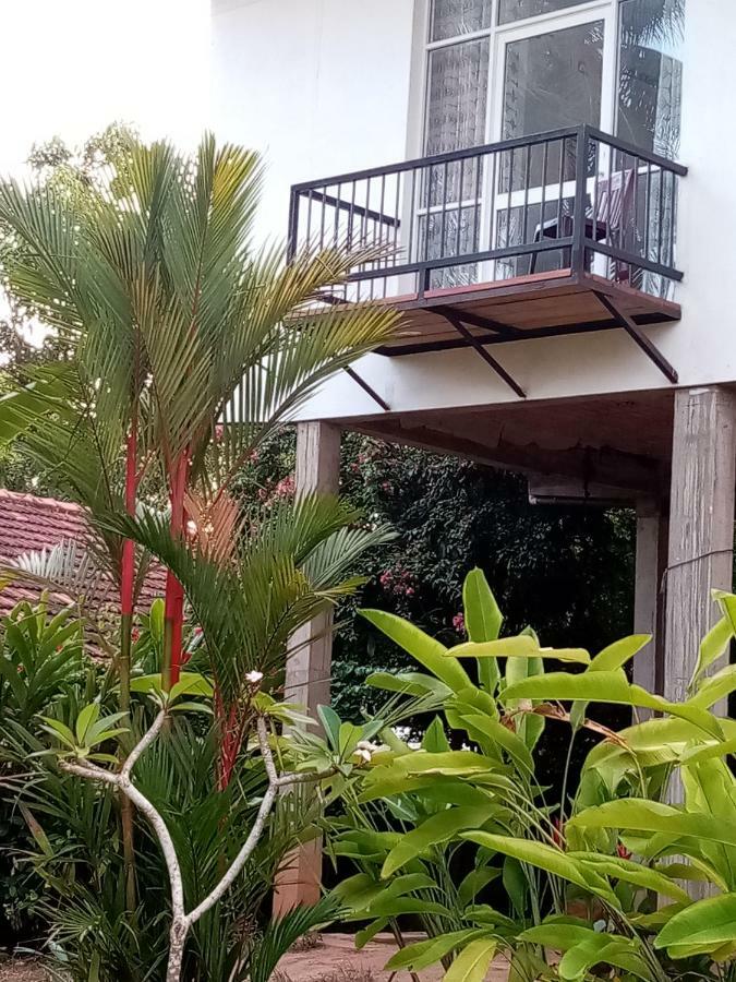 Hotel Indigo Unawatuna Buitenkant foto